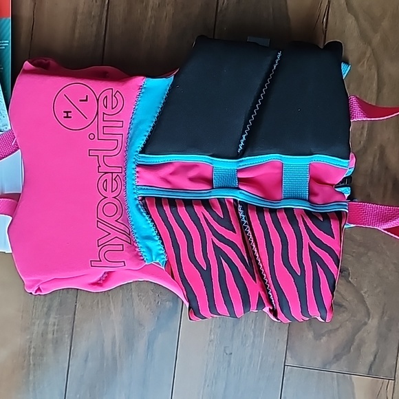 Hyperlite Child Life Vest | Color: Blue/Pink/Black| Size: 33lb-55lb-PFD- NWT - Picture 11 of 11